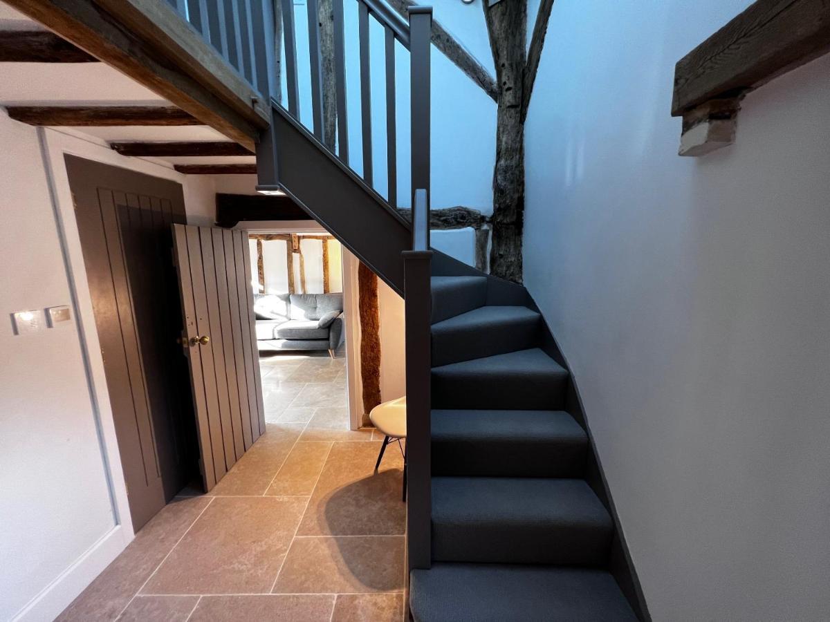 Seven Abbey Lane Villa Саутъм Екстериор снимка
