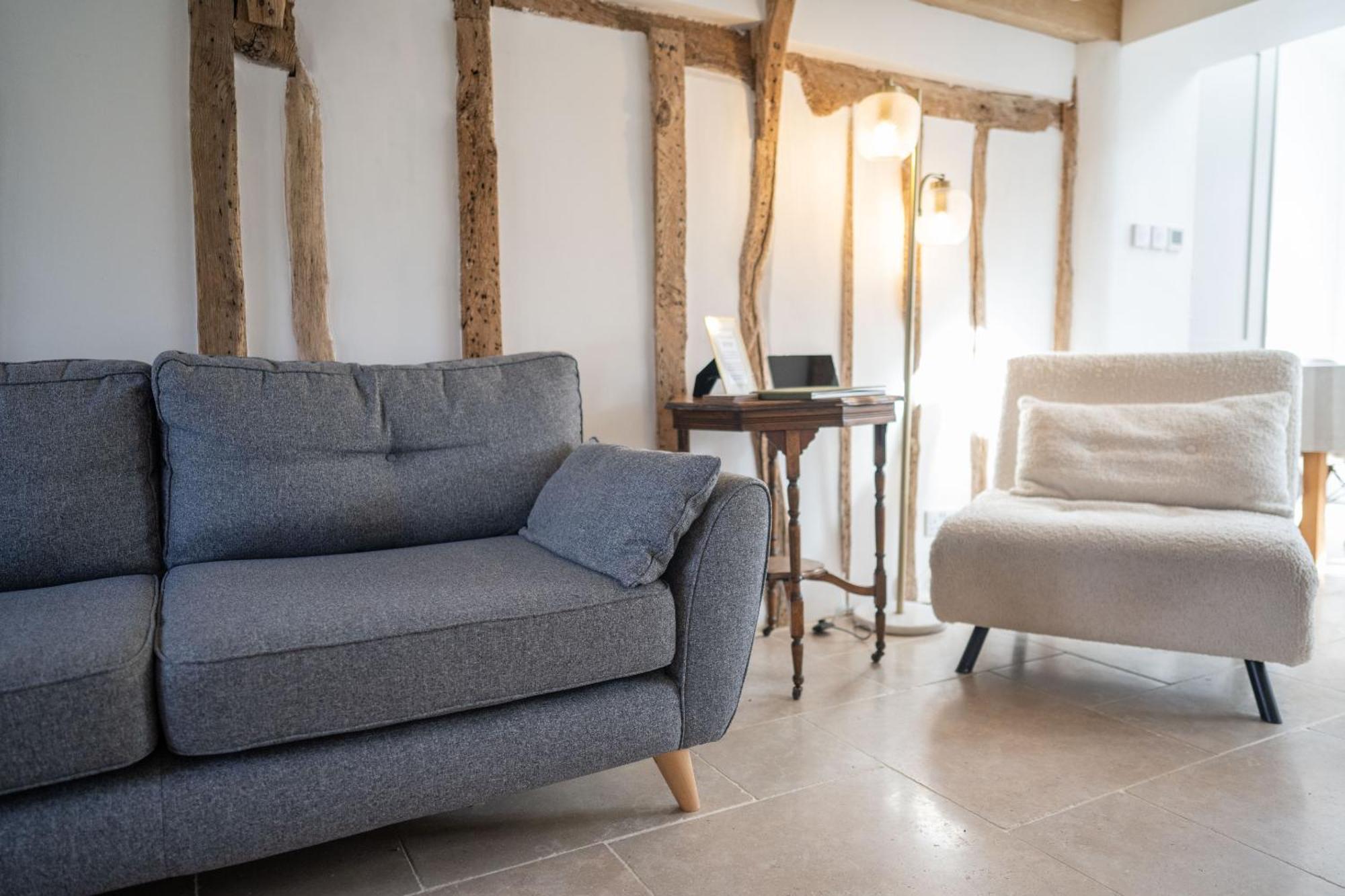 Seven Abbey Lane Villa Саутъм Екстериор снимка